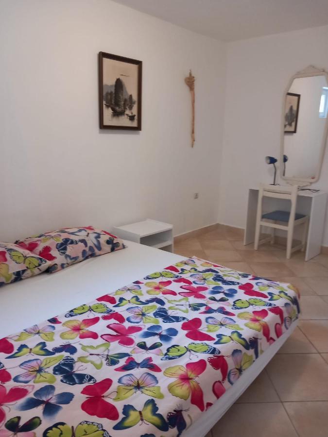 Karin Apartmani Hani Gornji Karin Dış mekan fotoğraf
