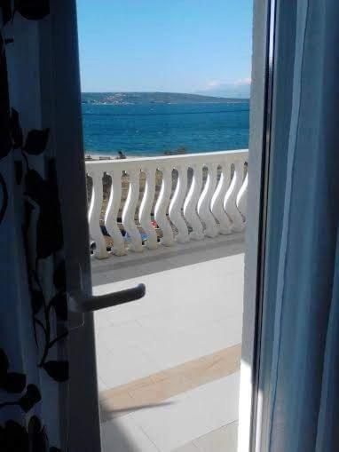 Karin Apartmani Hani Gornji Karin Dış mekan fotoğraf